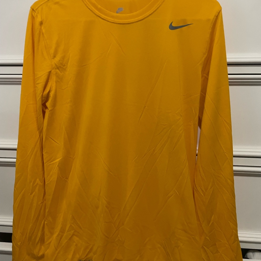 Nike Dri-FIT Golden Tee